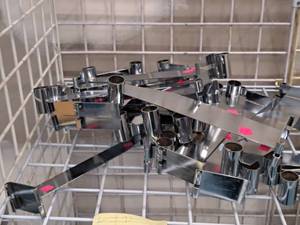 lot 537 image: Lot of (25) 12 Grid Panel Display Hooks