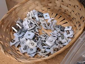 lot 549 image: Lot of (100) Grid Panel Clips