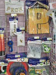lot 1852 image: Assorted Party Dcor - Steamers, Banners, Ribbns, Sashes