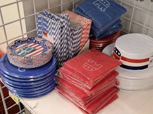 lot 1859 image: Assorted Patriotic Party Hats, Plates, Napkins, Straws