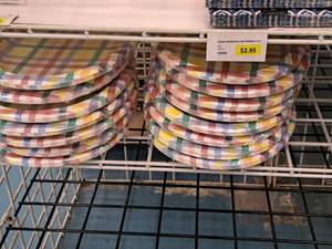 lot 1955 image: Lot of (15 Packs) Oval PlatesPlatters 8-count ( 120 Total Items ) 10x12x1