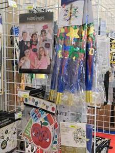 lot 1919 image: Assorted Graduation Party Supplies