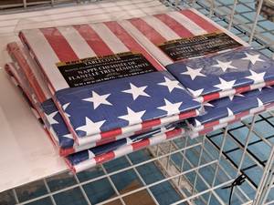 lot 1960 image: Lot of (6) Patriotic Table Covers 52x90