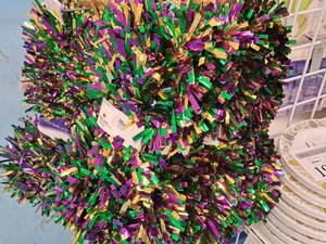 lot 1975 image: Lot of (8) Mardi Gras Party Supplies - Festooning Garland
