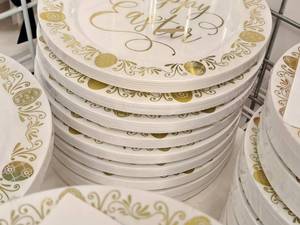 lot 1981 image: Lot of (9 Packs) 10-14 Premium Plastic Easter Plates 10-count ( 90 Total Items )