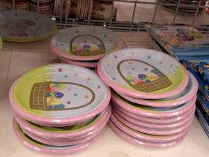 lot 1993 image: Lot of (20 Packs) 6-34 Easter Plates 8-count ( 160 Total Items )
