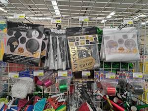 lot 2033 image: Assorted Party Decorations and Noise Makers