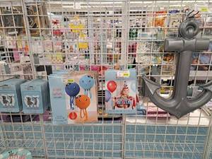 lot 2054 image: Assorted Nautical Themed Party Decorations