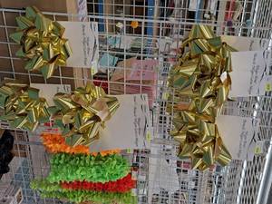 lot 2207 image: Lot of  Berwick Gold Mega Bows