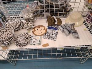 lot 2190 image: Assorted SafariMonkey Party Plates, Napkins, Hats