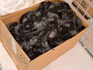 lot 2206A image: Lot of (75) Black Leis