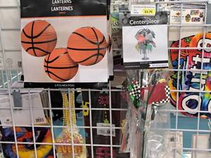 lot 2182 image: Assorted Sports Dcor - Basketball Lanterns, Flag Centerpiec