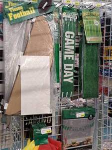 lot 2178 image: Assorted Sports Dcor, Tissue Football, Football Street Signs