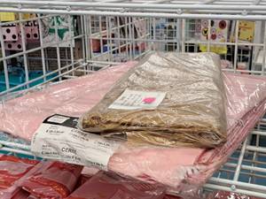 lot 2136 image: Lot of (2) PacksReams of Tissue Wrap 20x30
