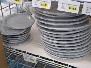 lot 2224 image: 25th Anniversary Plates - (15 Packs) 10.5 8ct, (9 Packs) 7 8ct