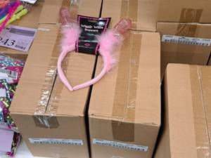 lot 2240 image: Lot of (2 Cases) Wiggly Willie Head Boppers (no veil) 12-count ( 24 total items )