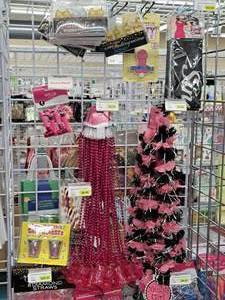 lot 2244 image: Assorted Willie Gifts and Novelties