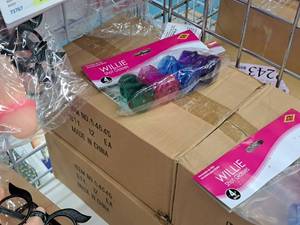 lot 2250 image: Lot of (2 Boxes) Willie Shotglasses (12 packs per box, 4 glasses per pack)