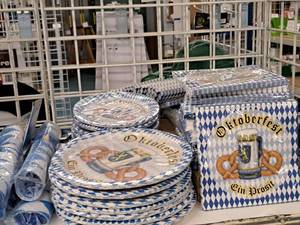 lot 2252 image: Assorted Octoberfest Party Plates, Napkins, Tablerunners