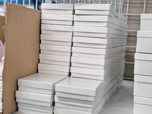 lot 2263 image: Lot of (86) Gift Boxes 3-12x3-12x1-18