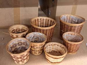 lot 2281 image: Lot of (7) Assorted Wicker Baskets