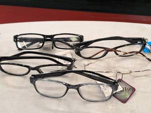 lot 2355 image: Lot of (5) 150 Reading Glasses