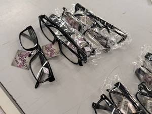 lot 2368 image: Lot of (5) 325 Reading Glasses