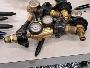lot 2411 image: Lot of (5) Helium Tank Regulator Valve Parts (Used)