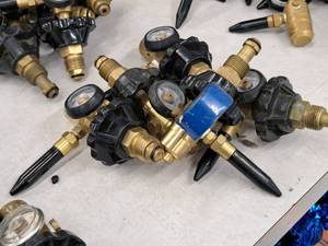 lot 2412 image: Lot of (5) Helium Tank Regulator Valve Parts (Used)