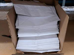 lot 2282 image: Lot of (1 Box) White Cord Handled Bags 16x6x12 125-count ( 125 total items )