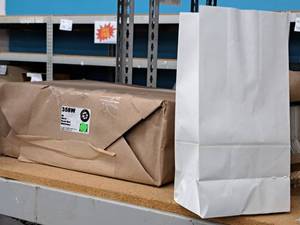 lot 2284 image: Lot of (1 Bundle) White Paper Bags 500-count 6-14x4x12-14 #8