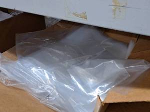 lot 2291 image: Lot of (1 Box) Clear Poly Bags 11x18