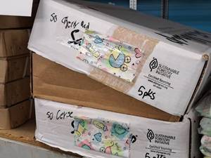 lot 2298 image: Baby Bib Bottle Tissue Wrap (2 Boxes, 5-PacksBox 200ctpack) 20x30