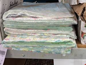 lot 2299 image: Lot of (8 Packs) Baby Bib Bottle Tissue Wrap 200-count ( 1600 Total Items ) 20x30
