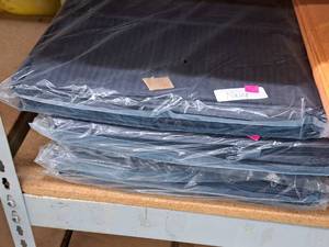 lot 2305 image: Lot of (5 Reams - 200ctream) Navy Blue Tissue Wrap 20x30