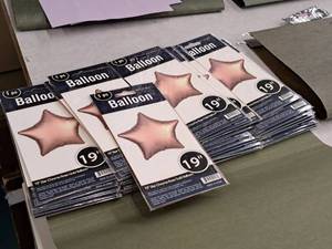 lot 2561 image: Lot of (10) 19 Chrome Rose Gold Star Balloons