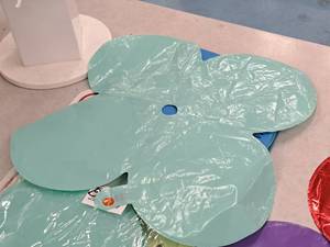 lot 2593 image: Lot of (24) Sea Foam Green Foil Balloon Quad Balloons 12x12