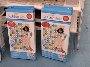 lot 2424 image: Lot of (2) Small Balloon Backdrop Grids