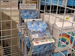 lot 2443 image: Lot of (7 Boxes) Gemar Grazie Blue DIY Balloon Garland Kits
