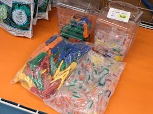 lot 2468 image: Lot of (2 Containers and 2 Bags) Assorted Multicolor Clips
