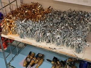 lot 2484 image: Lot of (45) Assorted Gold & Silver Foil Balloon Weights 2-14Dx5