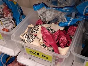lot 2501 image: Lot of (60) 11 Damask Print Latex Balloons