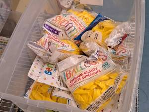 lot 2520 image: Lot of (8 Packs) 12 Balloons 50-count ( 400 Total Items )