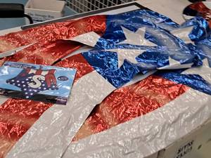lot 2664 image: Lot of (3) Helium Foil Balloons - 36 Star and (2) 40 Archs