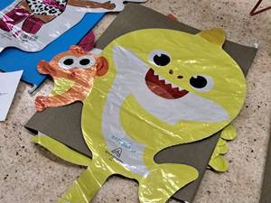 lot 2653A image: Lot of (8) Helium Balloons - Baby Shark