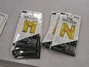 lot 2762 image: Lot of (8) La Fete 16 Foil Balloons - (5) M, (3) N