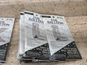 lot 2778 image: Lot of (6) La Fete 16 Foil Balloons - L