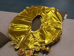 lot 2786 image: Lot of (13) La Fete 16 Foil Balloons - O