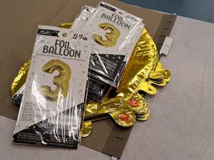 lot 2787B image: Lot of (5) La Fete 16 Foil Balloons - #3