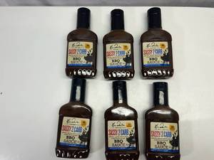 lot 118 image: 6x 17.5oz Ken Davis Sassy 2 Carb BBQ Sauce